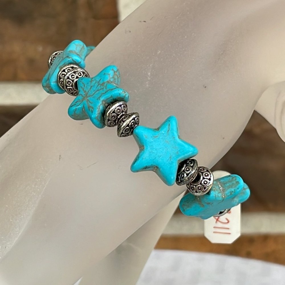 Handmade Star Turquoise Bracelet - Picture 4 of 4